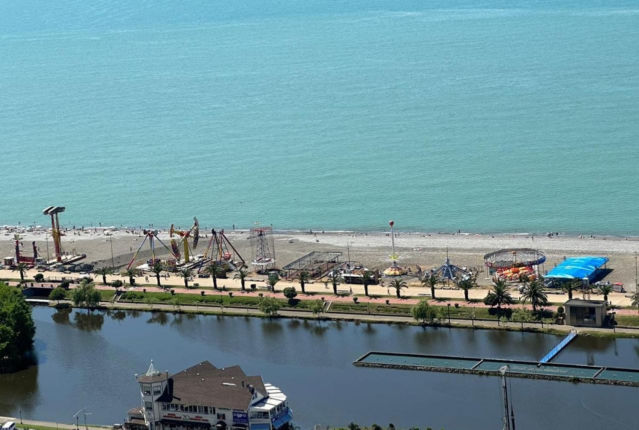 Moonlight Apart-Hotel Batumi Exterior foto