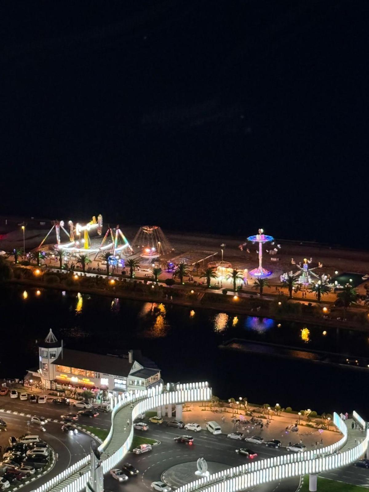 Moonlight Apart-Hotel Batumi Exterior foto
